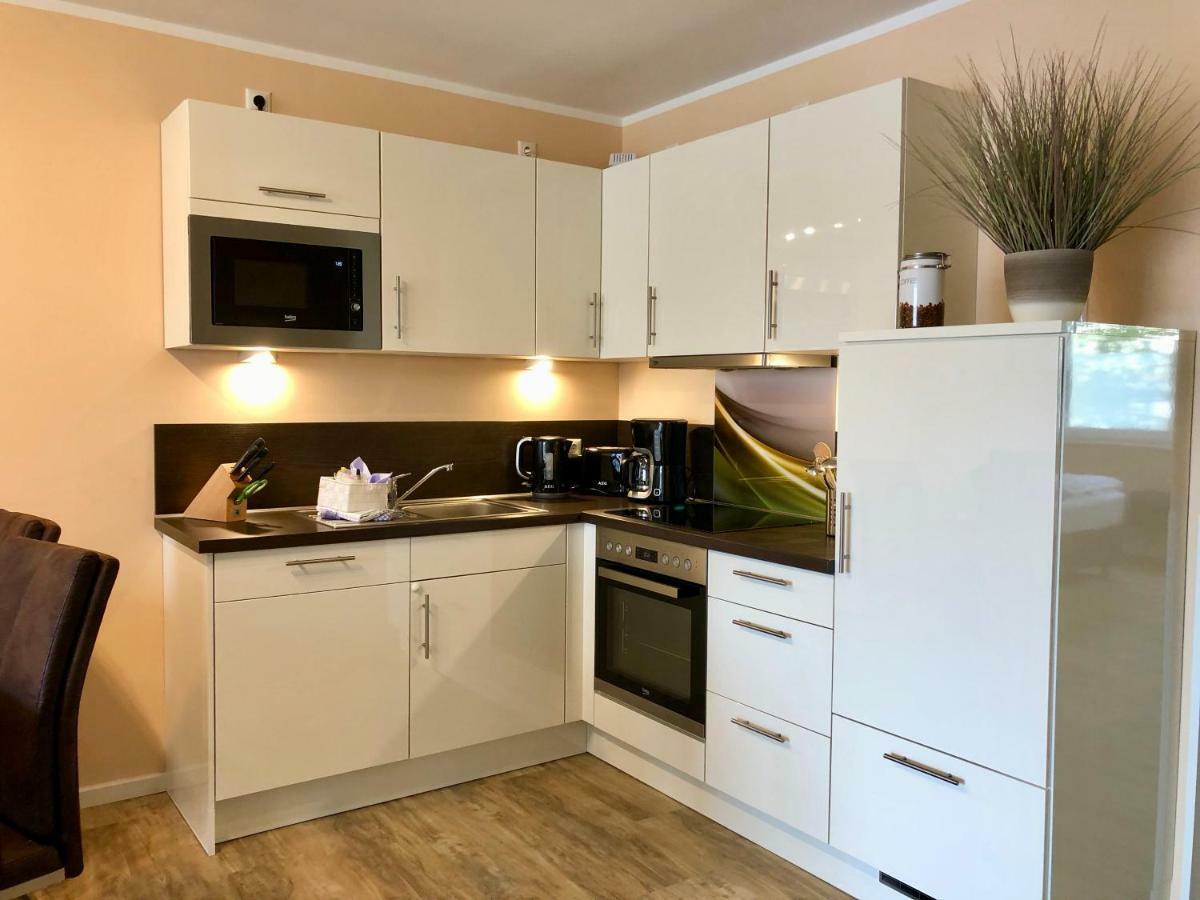 Mueritz-Brise Apartment Waren  Bagian luar foto