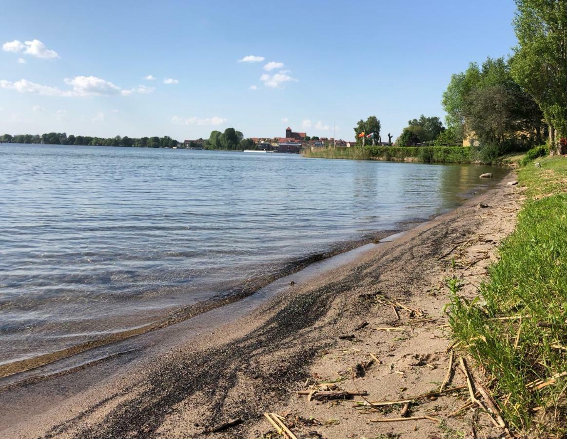 Mueritz-Brise Apartment Waren  Bagian luar foto